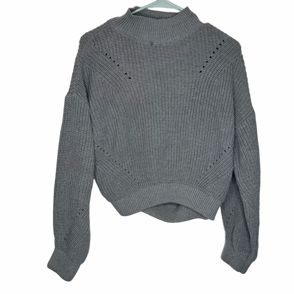 Forever 21 Gray Cutout Back Sweater Size Medium